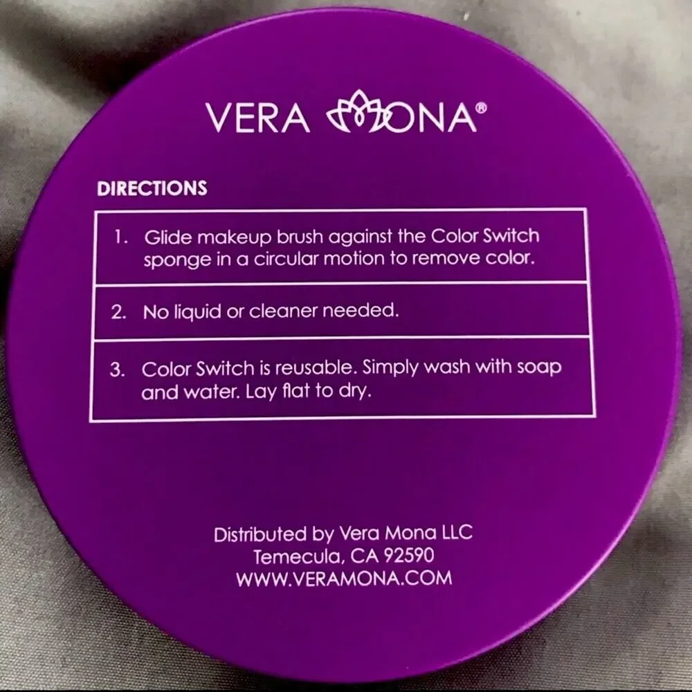 Color Switch Vera Mona Brush Makeup Remover Reusable Purple tin Fabfitfun NEW
